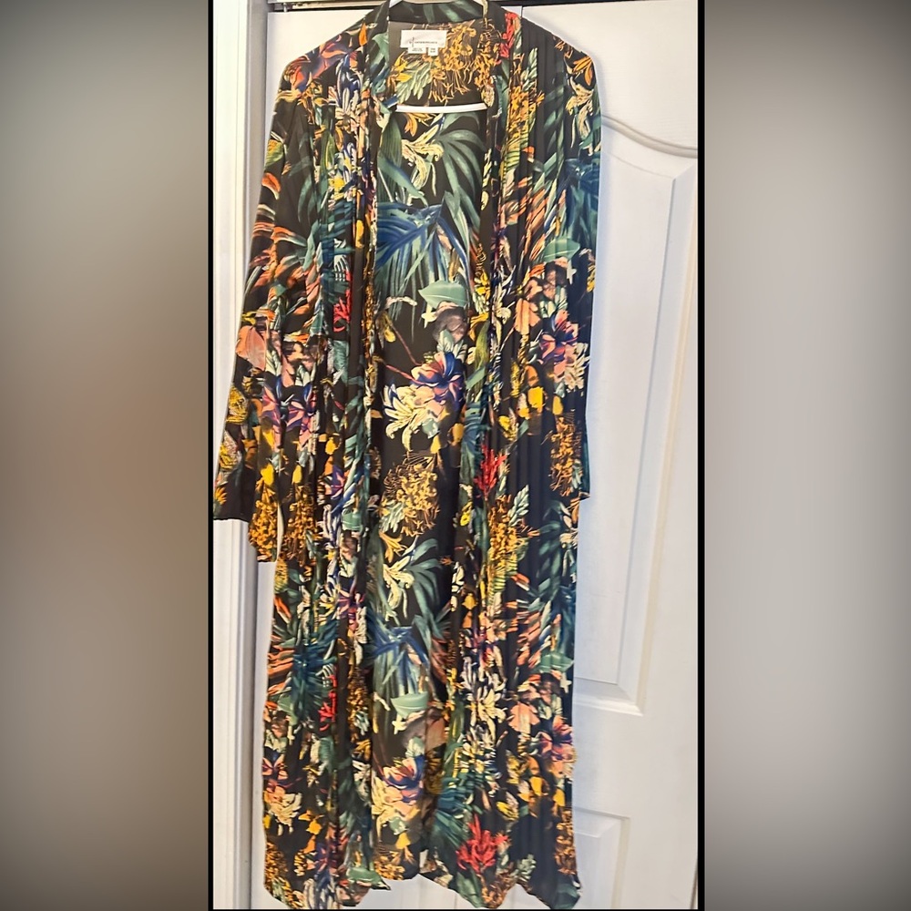 Anthropologie pleated front floral maxi kimono